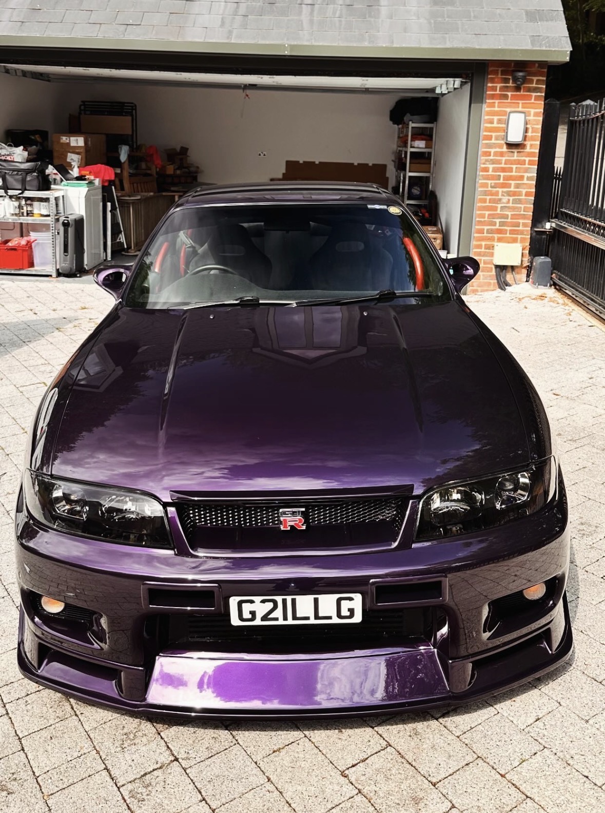 Midnight purple Nissan Skyline GT-R R33
